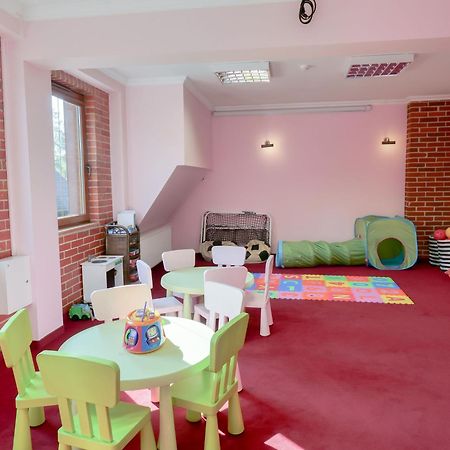 Hotel Szymbark Szymbark  Bagian luar foto