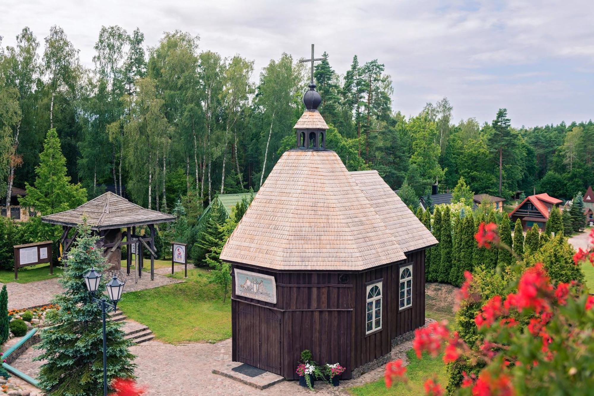 Hotel Szymbark Szymbark  Bagian luar foto